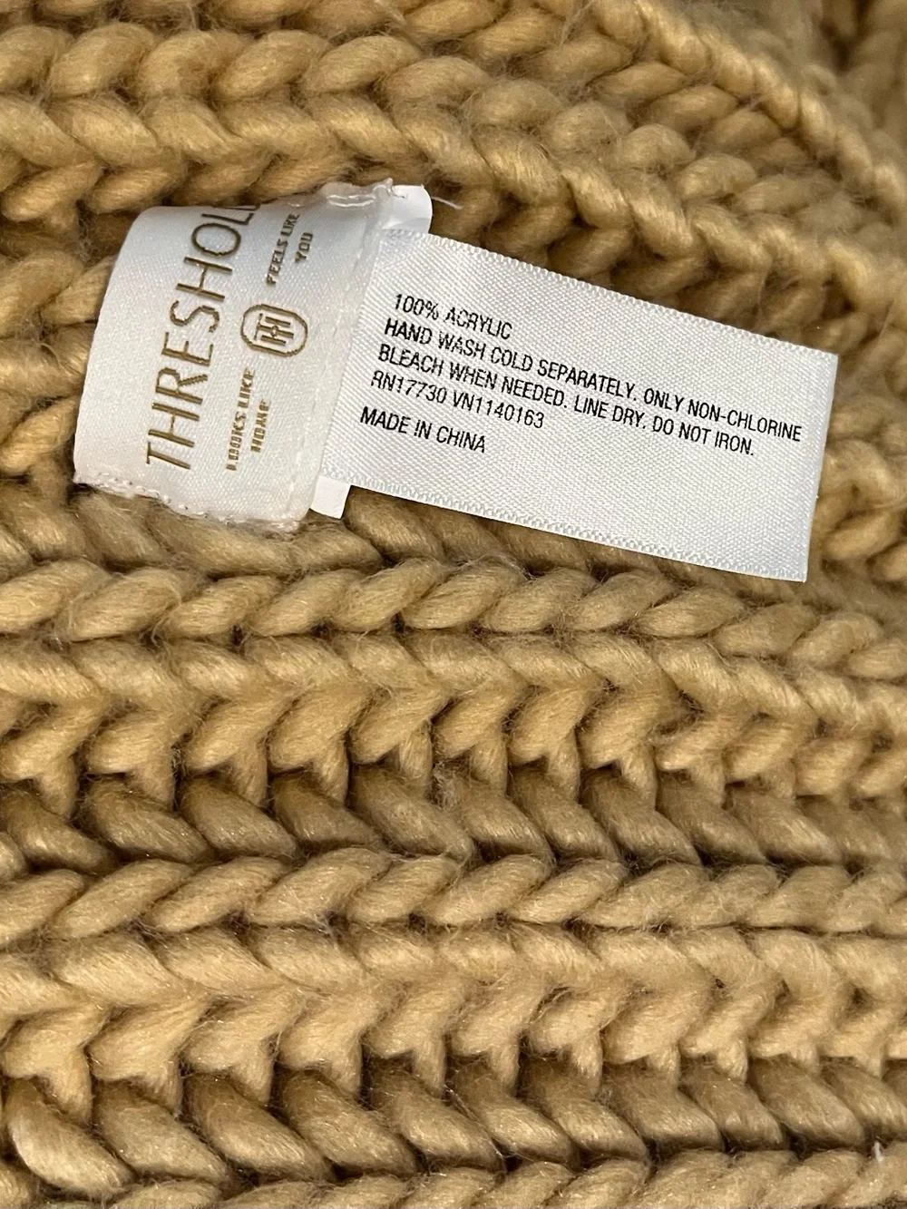 Threshold super soft throw blanket